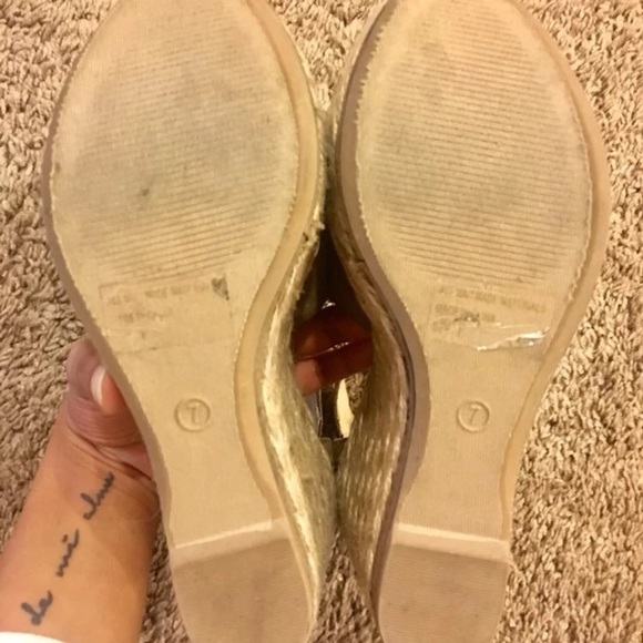 Tan espadrille wedge sandals - Picture 3 of 5